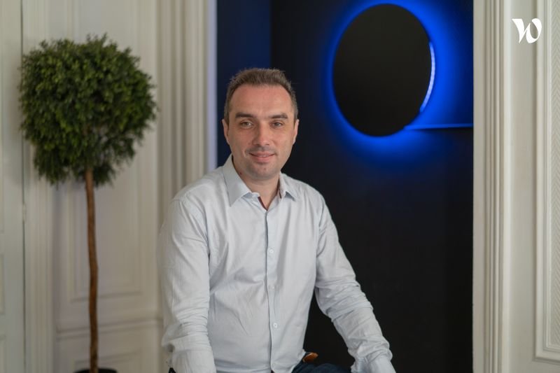 Emmanuel Vauxmoret : Un Voyage à Travers sa Vie et son Impact
